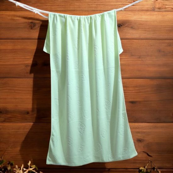 Leaf Embossed Absorbent Bathing Towel এর ছবি